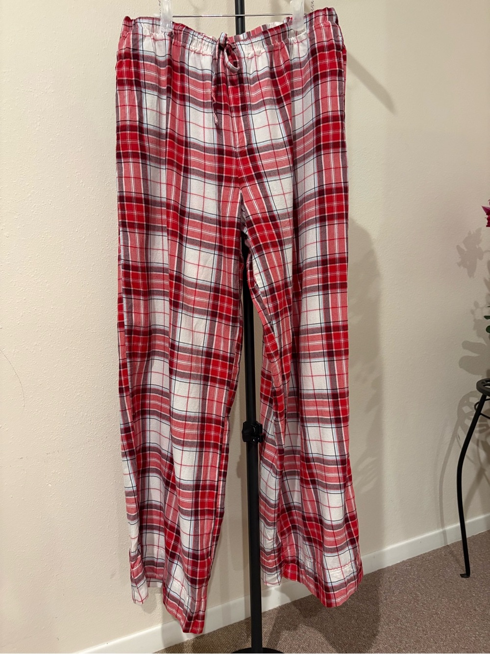 Auden Red and White Plaid Flannel Pajama Pants L